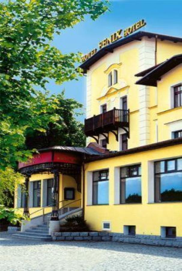 Hotel Fenix Jelenia Gora Exterior photo